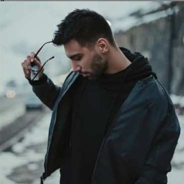 دانلود آهنگ آرن خط قرمز